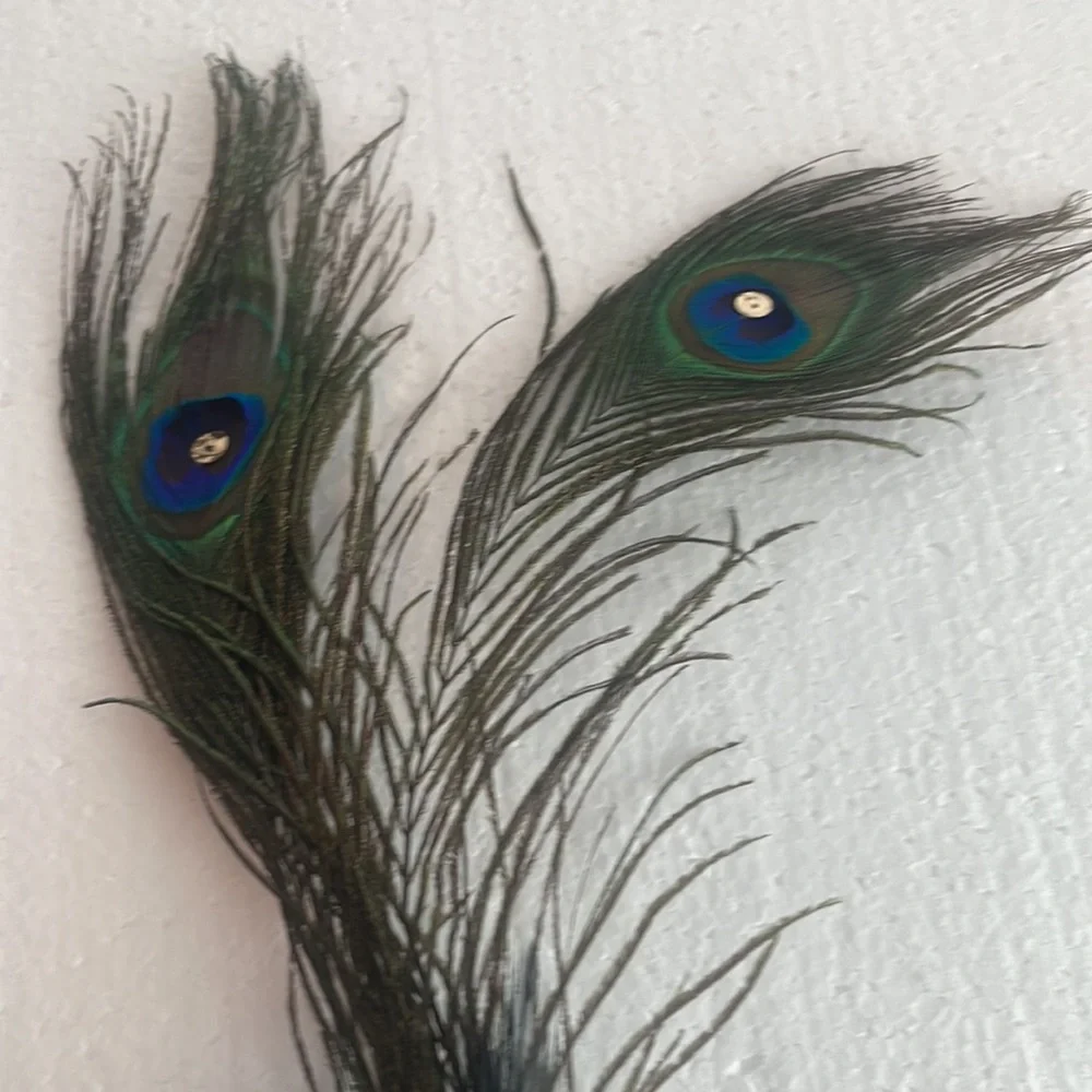 mask peacock black feathers gold sequins Halloween Mardi Gras cosplay theater